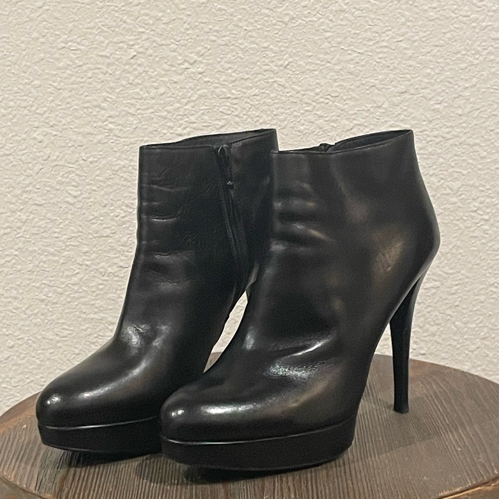 Stuart Weitzman Continental Platform Black Bold leather Heels Made in Spain